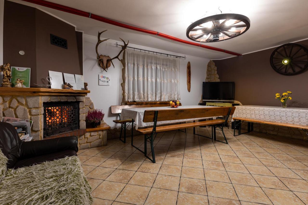 Wypoczynek U Piotra Villa Susiec Buitenkant foto